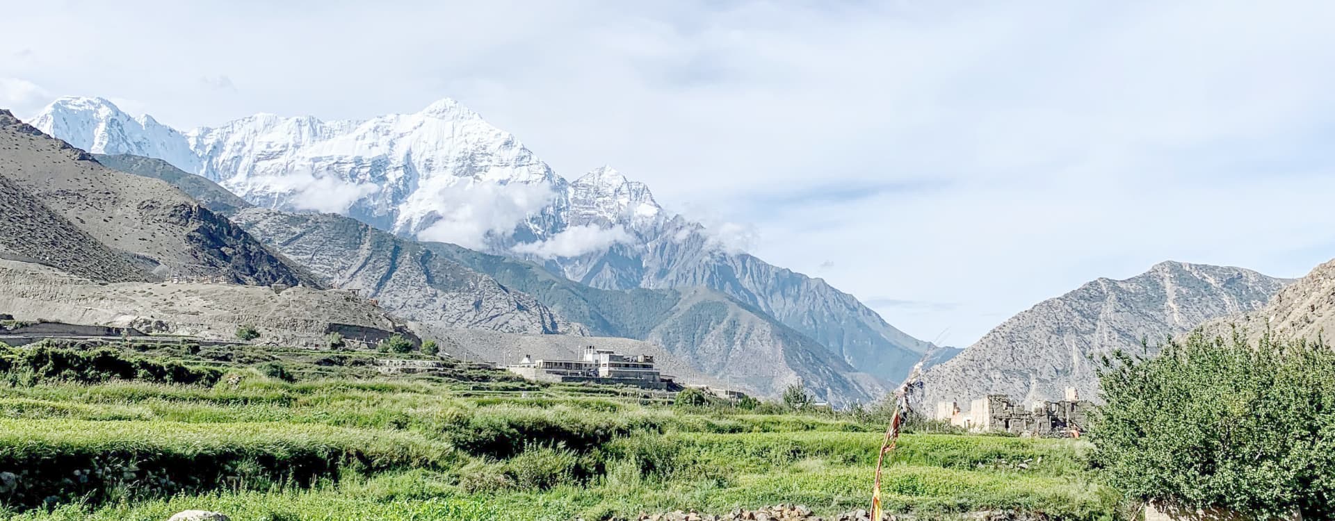 Lower Mustang Trek